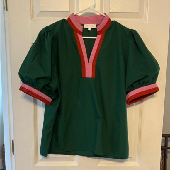 Entro Pink and Red Accented Green Top - large - Picture 1 of 4
